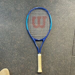 wilson tennis racket
